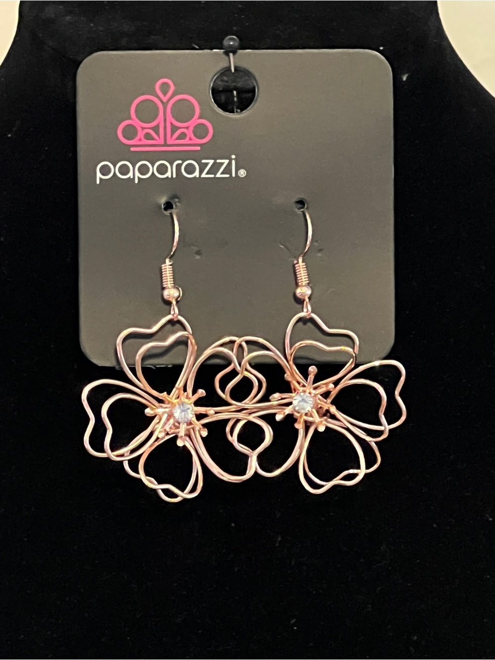 paparazzi Rose Gold Floral Wire Drop Earrings with Pink Center